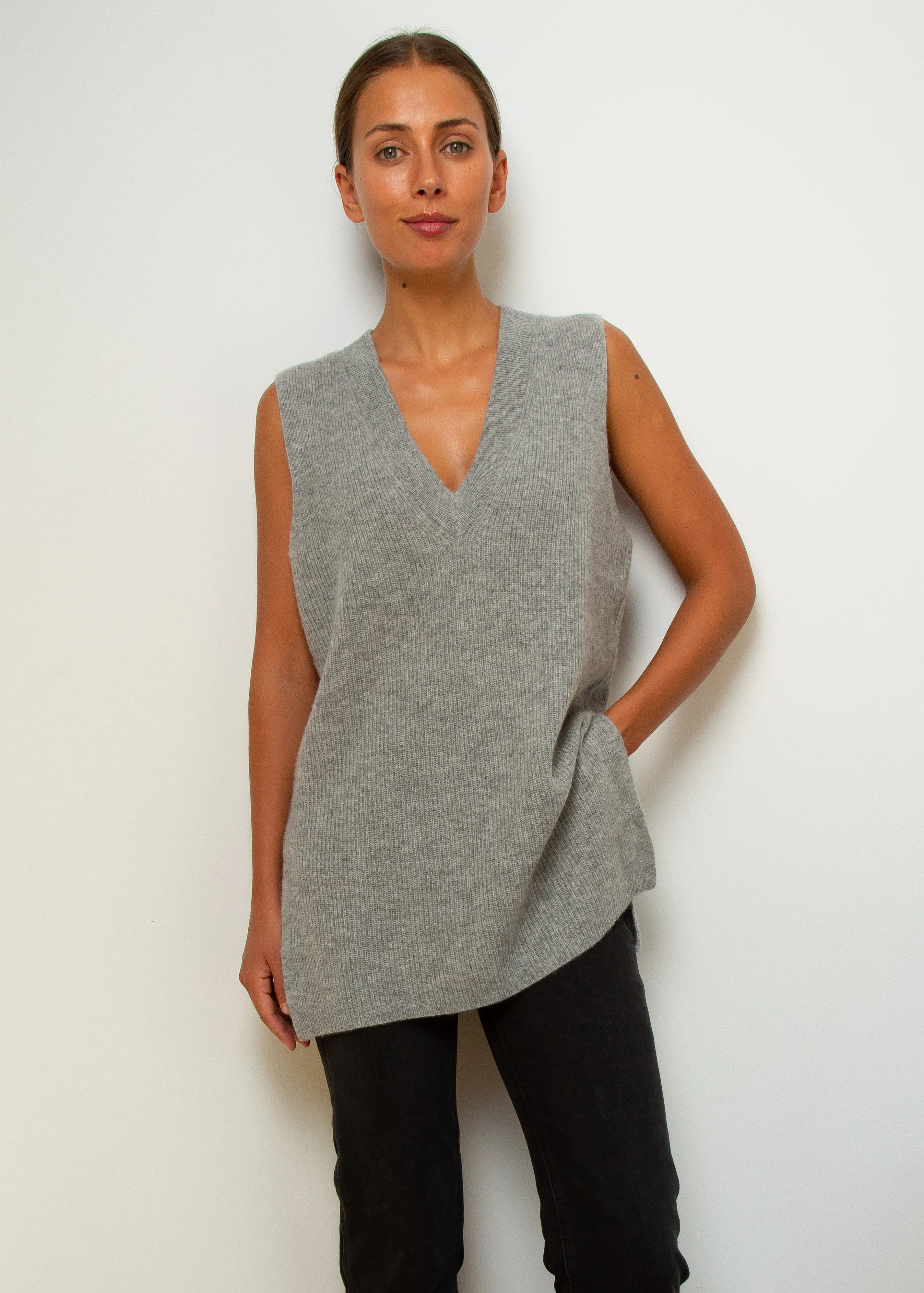 360 Fernanda V Neck Vest in Mid Heather Grey