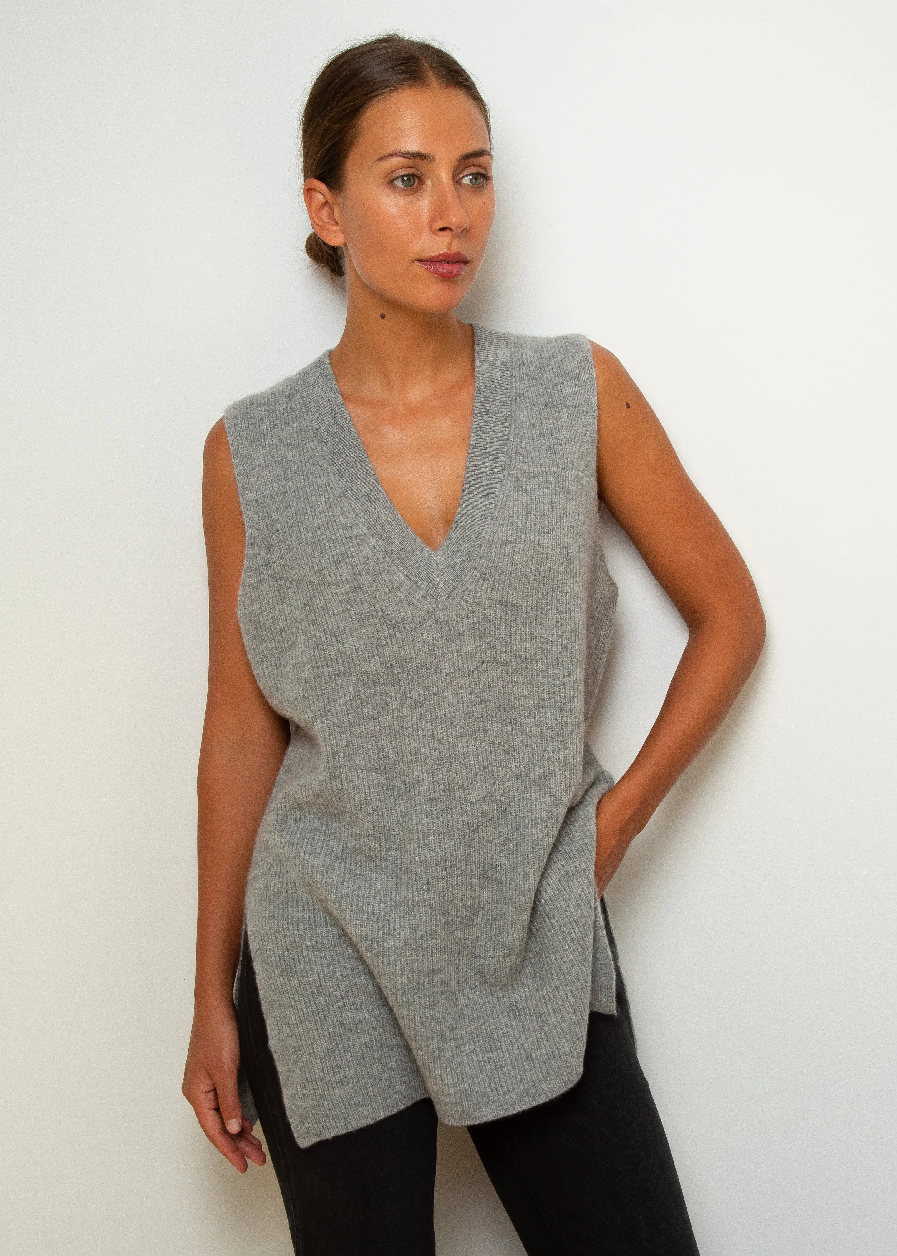 360 Fernanda V Neck Vest in Mid Heather Grey