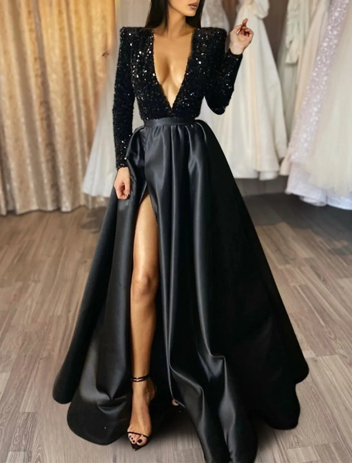 A-Line Evening Gown Christmas Red Green Dress Formal Black Dress Plus Size Wedding Court Train Half Sleeve V Neck Satin with Sequin Slit