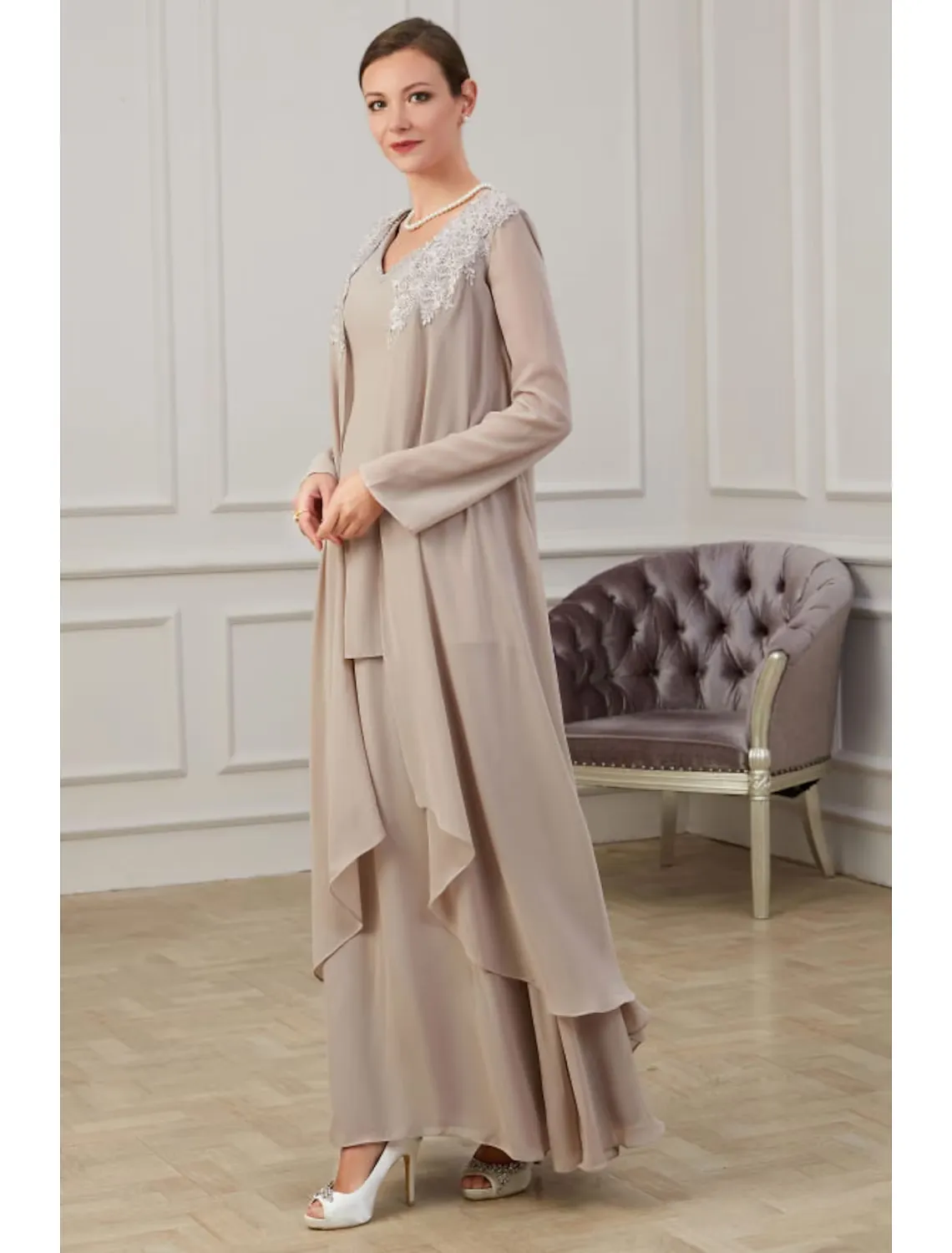 A-Line Mother of the Bride Dress Elegant Floor Length Chiffon Long Sleeve Jacket Dresses with Appliques