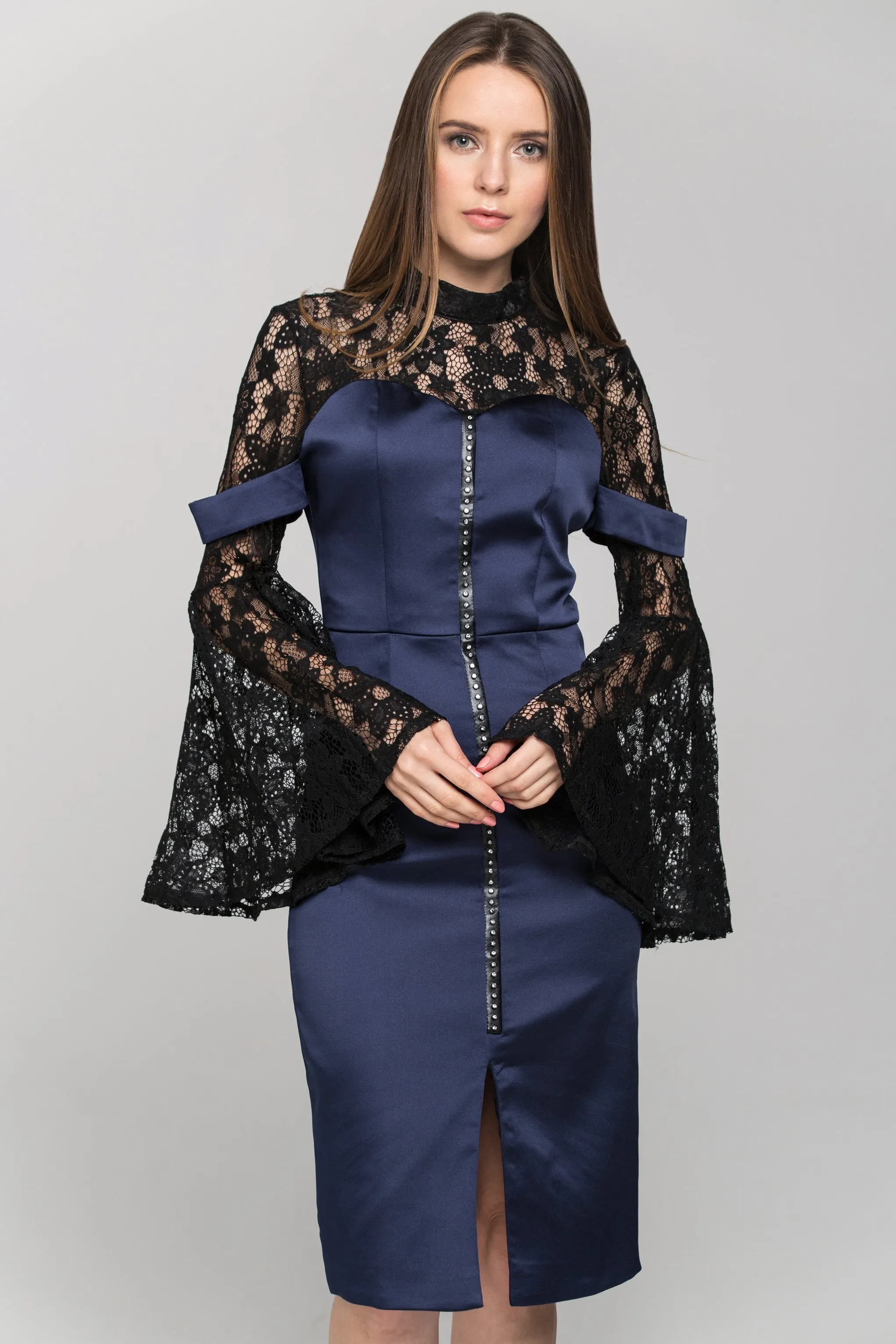 Blue Sweatheart Black Lace Yoke Sleeved Midi Dress