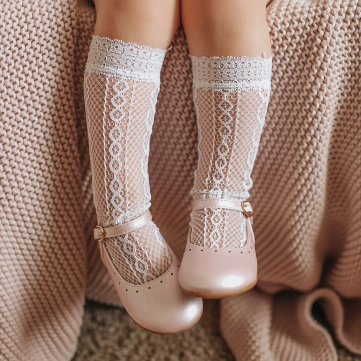 Daisy Lace Socks