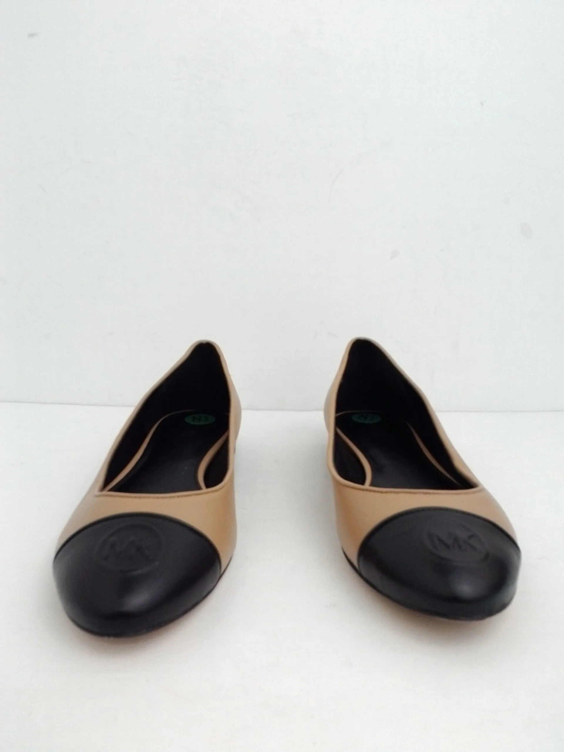 Michael Kors Women's Nude/Black Flats Size 8.5 M