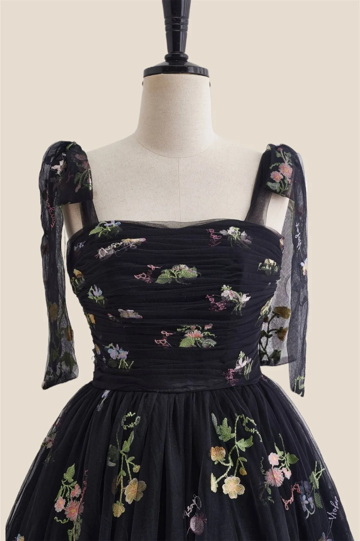 Straps Black Floral Ruched Tulle Short Dress